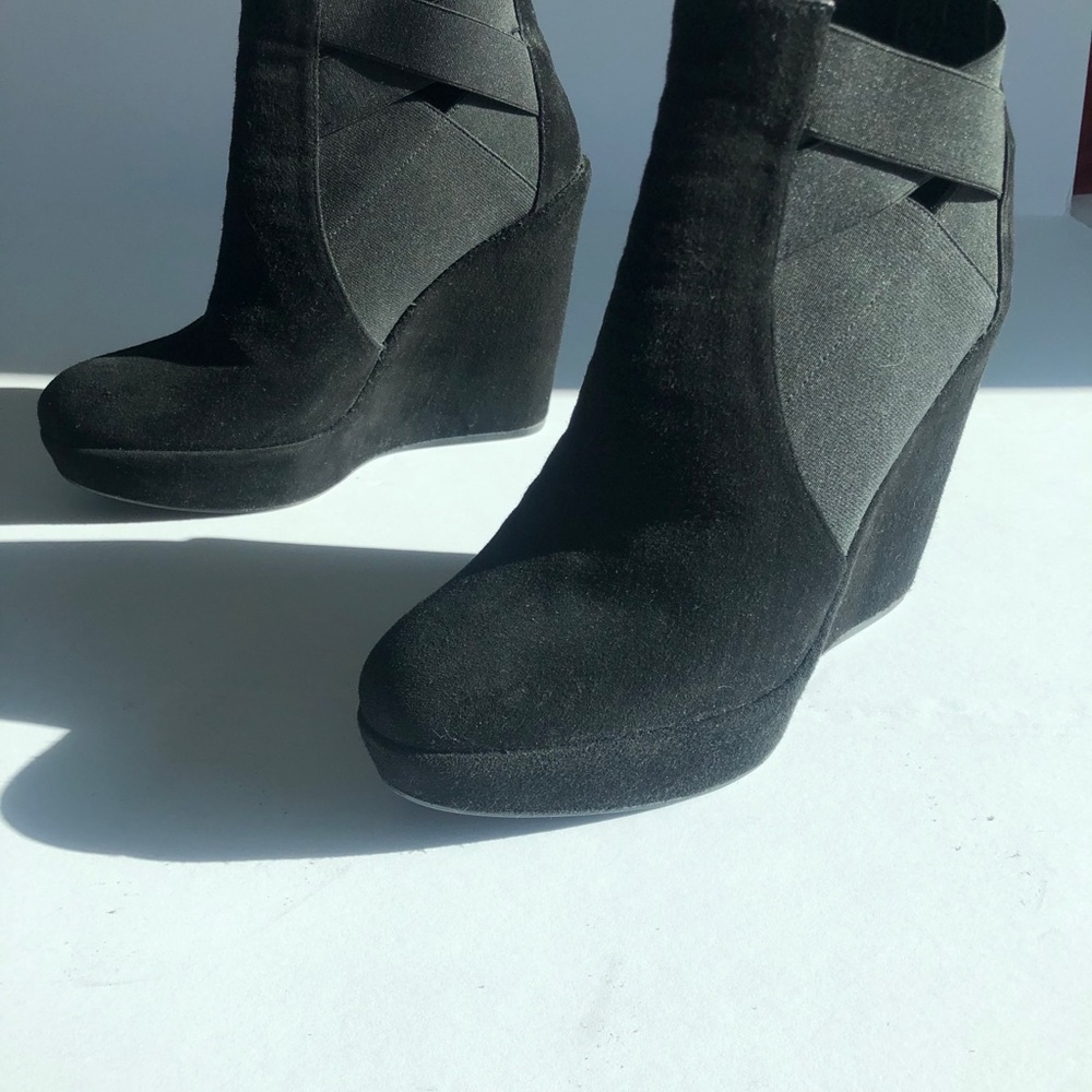 STUART WEITZMAN Black Suede Ankle Boots, size 8.5